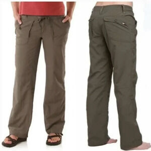 The North Face Horizon Tempest Hiking Pants in Olive Hiking and on the GO! S:8